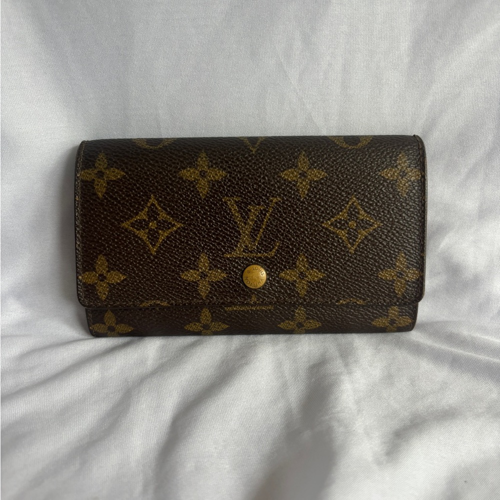 Louis Vuitton Monogram Tresor Wallet